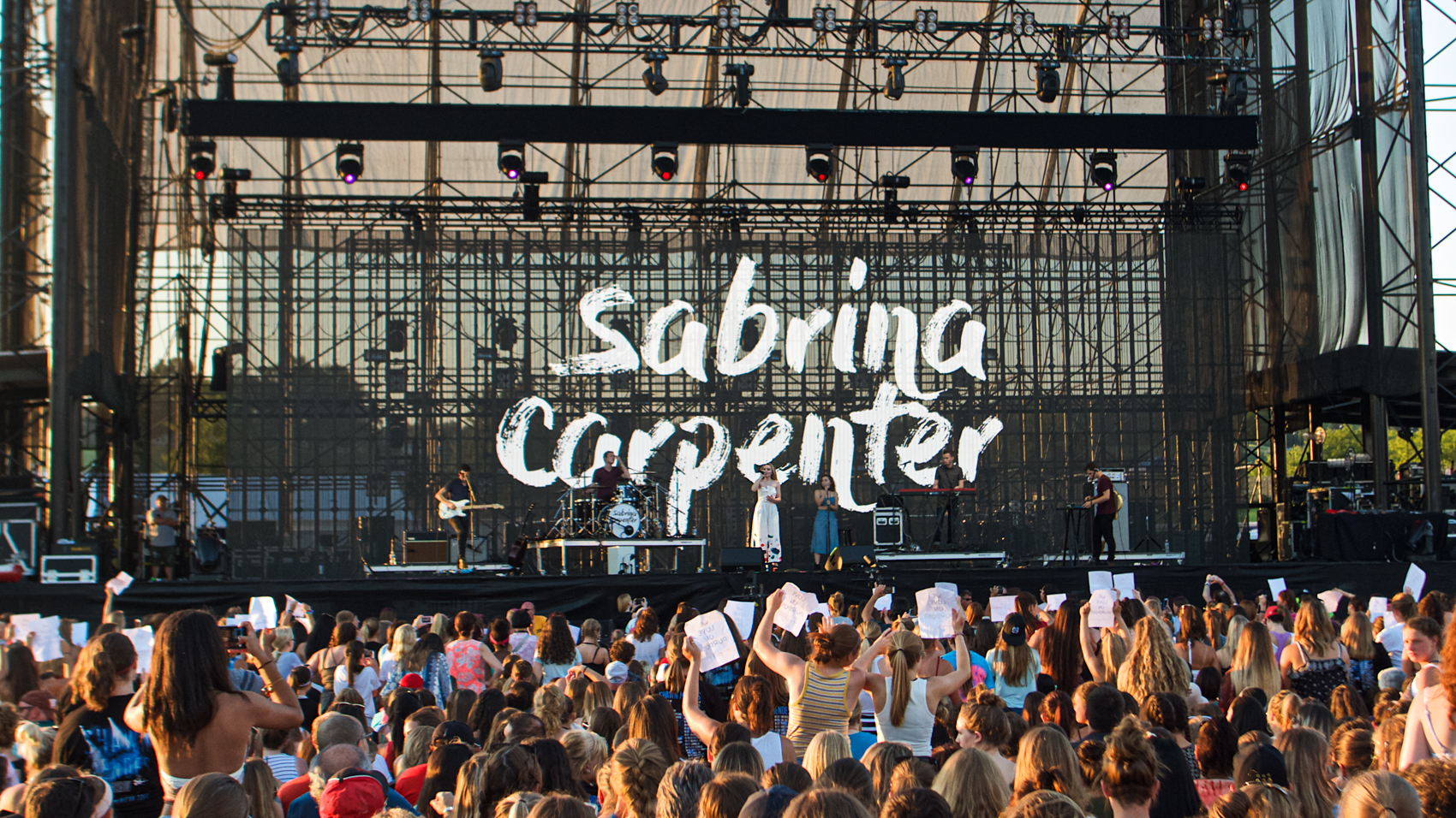 2016 Show of the Summer
Herseypark Stadium
Hersey, PA
August 20, 2016

DerekBrad.com